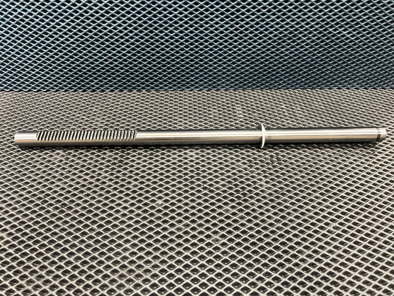 Вал продольный для гидравлической рулевой рейки Mitsubishi L200 d1: 32 D: 49,5 L: 745 Z: 30 M16×1,5