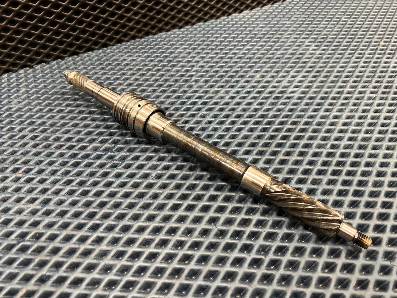 Распределитель рулевой рейки Mercedes Sprinter W901 / W902 / W903 / W904 1995-2006, Volkswagen LT 2D