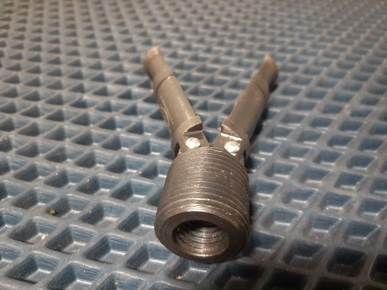 Наконечник цанги 2-х лепестковый (для извлечения сальников 20-30мм) резьба d1-M16×2, D-M27×2